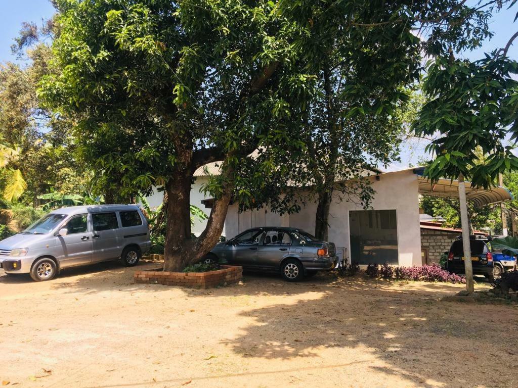 Umaya Rest Inn Balangoda Ngoại thất bức ảnh
