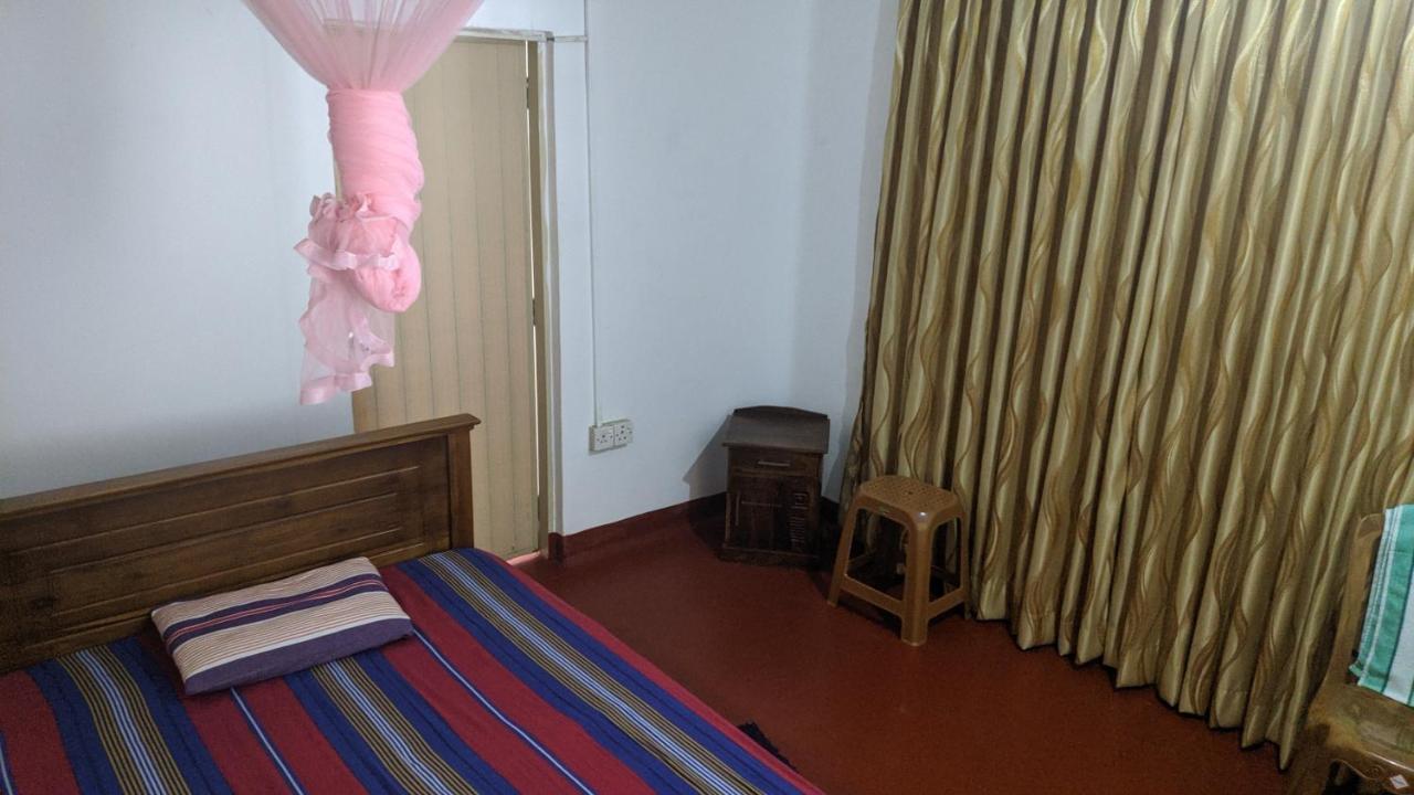 Umaya Rest Inn Balangoda Ngoại thất bức ảnh
